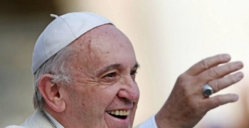 https://arquimedia.s3.amazonaws.com/180/imagenes/papafranciscojpg.jpg